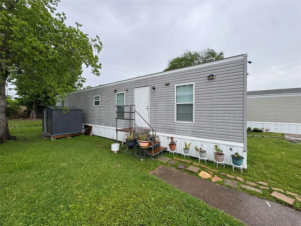 5100 Allen Genoa Road 42 Pasadena TX 77504