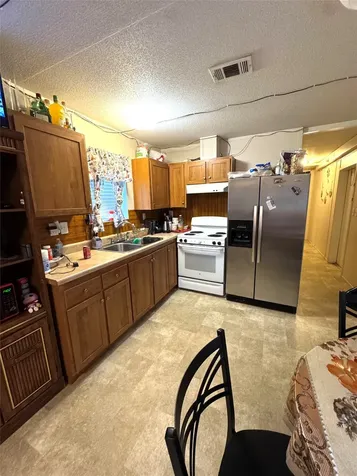 5100 Allen Genoa Road 42 Pasadena TX 77504