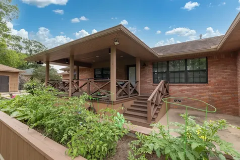 408 W Tom Green Street Brenham TX 77833