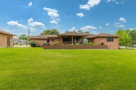 408 W Tom Green Street Brenham TX 77833