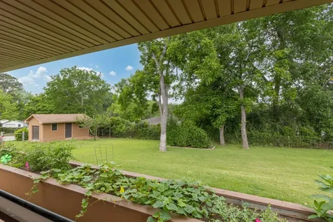 408 W Tom Green Street Brenham TX 77833
