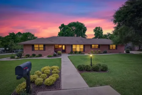 408 W Tom Green Street Brenham TX 77833