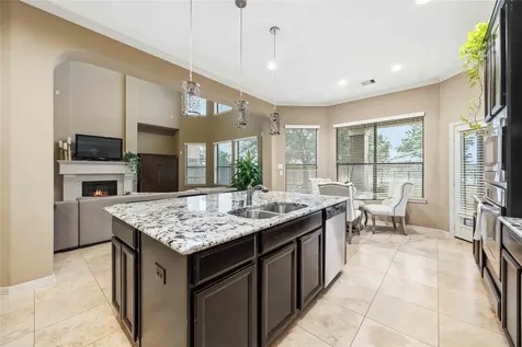 13104 Southern Manor Drive Pearland TX 77584