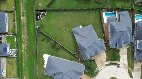3407 Cabernet Shores Drive Fulshear TX 77441