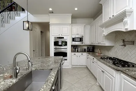 5615 Caspian Falls Lane Fulshear TX 77441