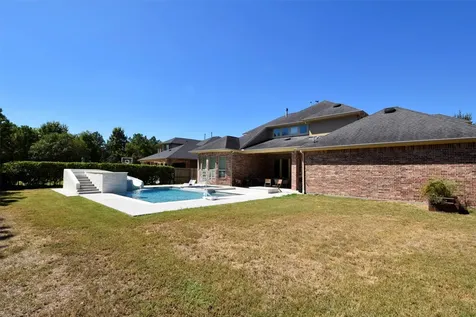 5615 Caspian Falls Lane Fulshear TX 77441