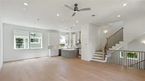 4621 Maxie Street Houston TX 77007