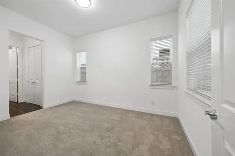 4621 Maxie Street Houston TX 77007