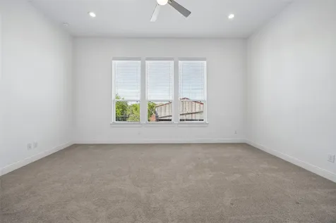 4621 Maxie Street Houston TX 77007