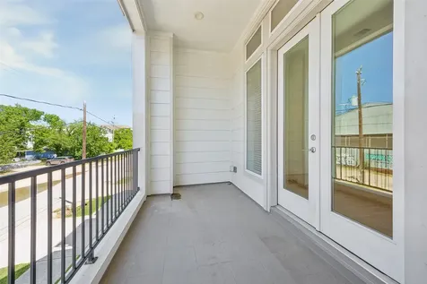 4621 Maxie Street Houston TX 77007