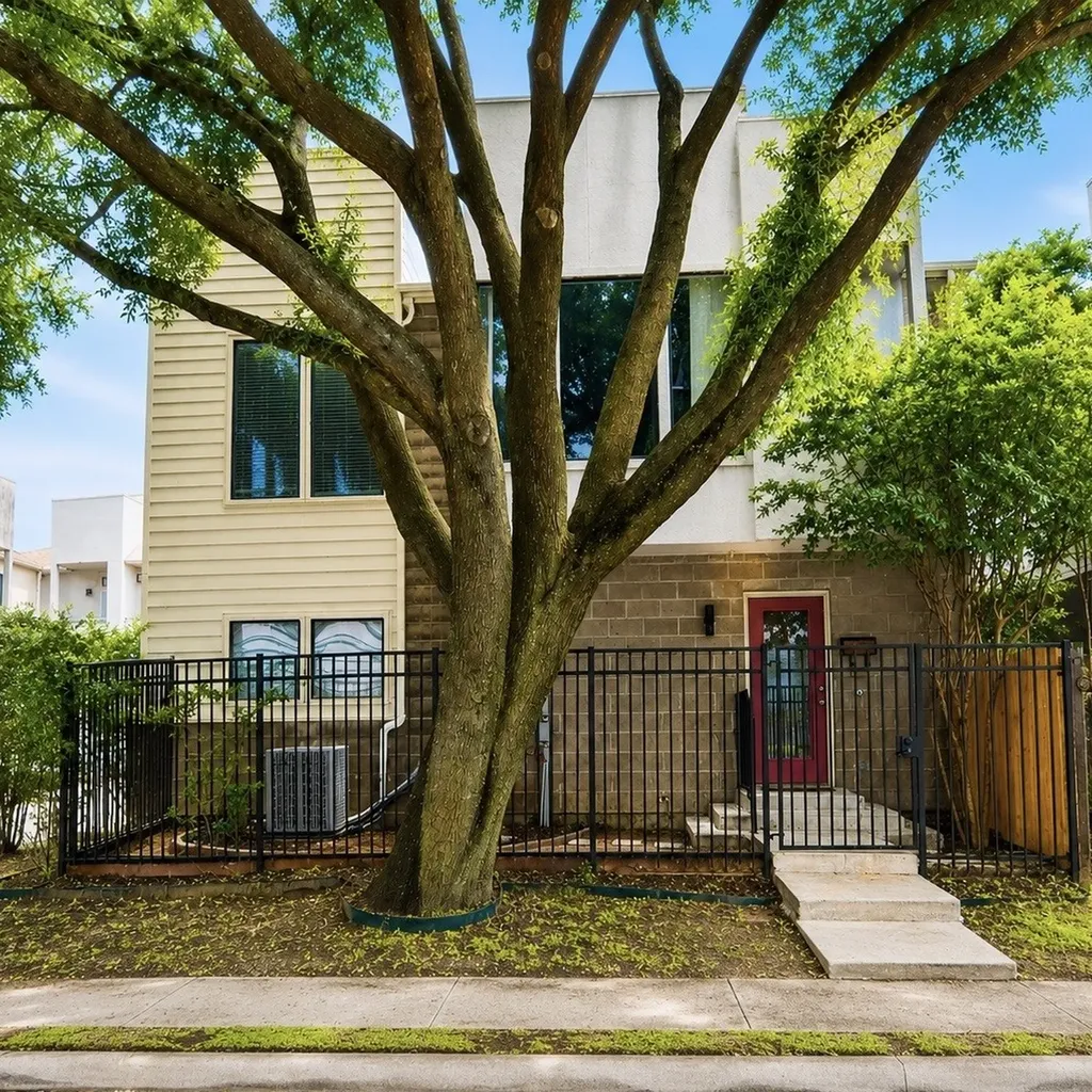 1525 Wheeler Street Houston TX 77004
