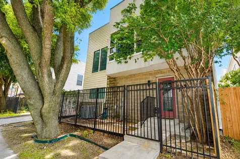 1525 Wheeler Street Houston TX 77004