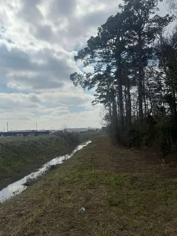 6137 Fitzhugh Houston TX 77028