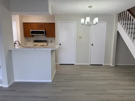 2120 El Paseo Street 3308 Houston TX 77054