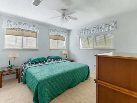 138 Vivian Street Brazoria TX 77422