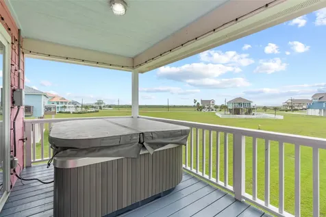 18806 Warrior Road Galveston TX 77554