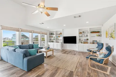 18806 Warrior Road Galveston TX 77554