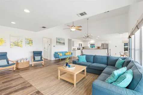 18806 Warrior Road Galveston TX 77554