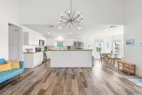 18806 Warrior Road Galveston TX 77554