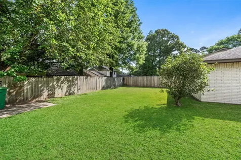 2727 Longleaf Pines Drive Kingwood TX 77339