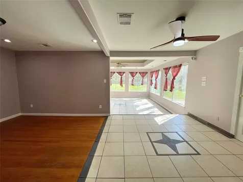 7230 Sims Drive Houston TX 77061