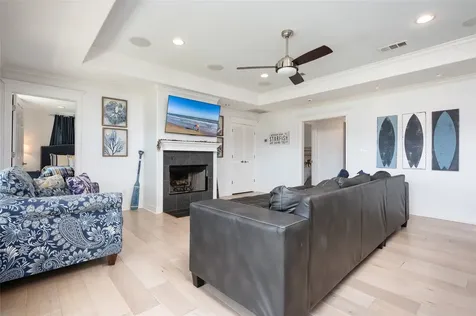 963 Palmridge Drive Crystal Beach TX 77650