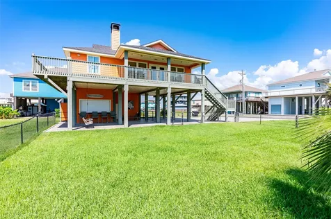 963 Palmridge Drive Crystal Beach TX 77650