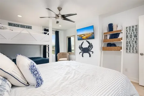963 Palmridge Drive Crystal Beach TX 77650