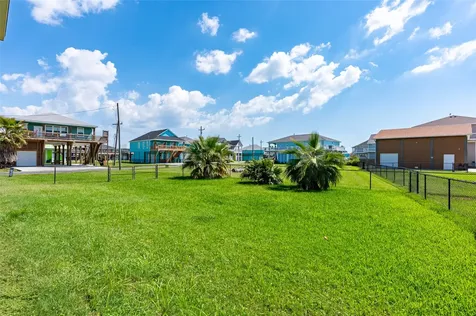 963 Palmridge Drive Crystal Beach TX 77650