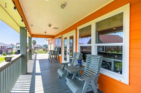 963 Palmridge Drive Crystal Beach TX 77650