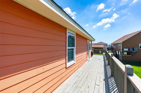 963 Palmridge Drive Crystal Beach TX 77650