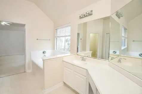 22 Woodbury Court Magnolia TX 77355