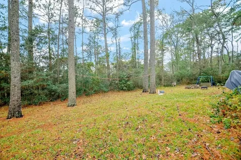 22 Woodbury Court Magnolia TX 77355