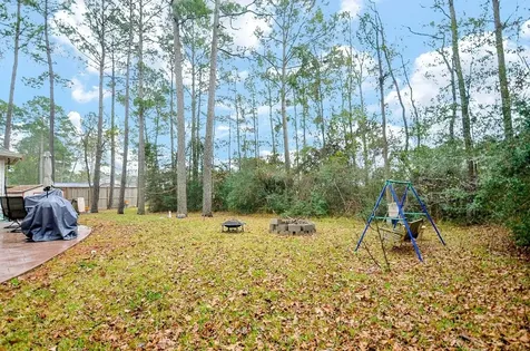 22 Woodbury Court Magnolia TX 77355