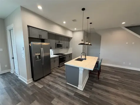 702 Pinemont Canyon Lane Houston TX 77018