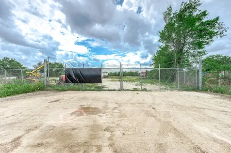 22652 Highway 6 Alvin TX 77511
