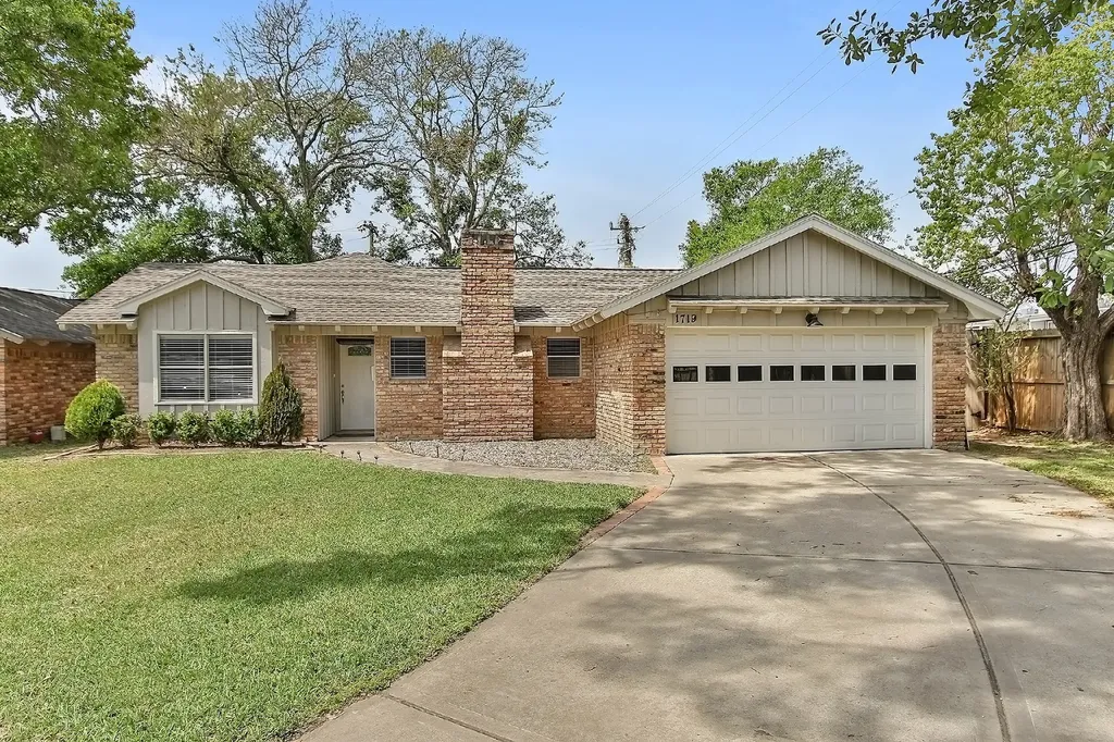 1719 Longhorn Drive Houston TX 77080