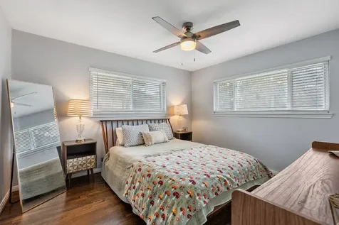 5230 Saxon Drive Houston TX 77092