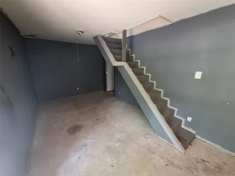 12222 Oak Hollow Lane Pinehurst TX 77362