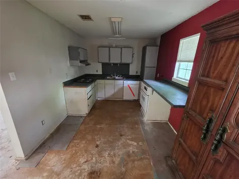 12222 Oak Hollow Lane Pinehurst TX 77362
