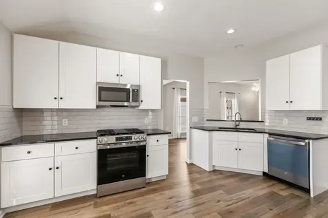 827 Apple Blossom Drive Pearland TX 77584