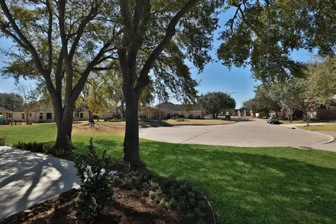 827 Apple Blossom Drive Pearland TX 77584