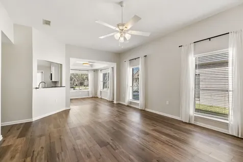 827 Apple Blossom Drive Pearland TX 77584
