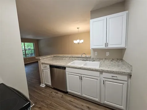 3224 Timmons Lane 128 Houston TX 77027