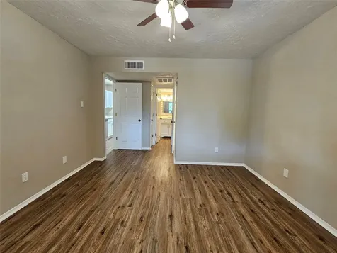 3224 Timmons Lane 128 Houston TX 77027