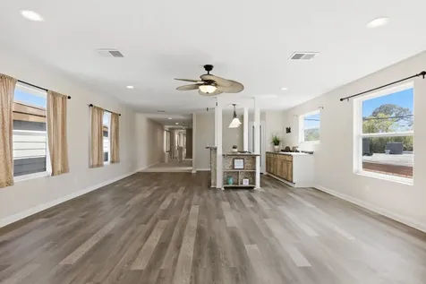 313 Grand Avenue Bacliff TX 77518