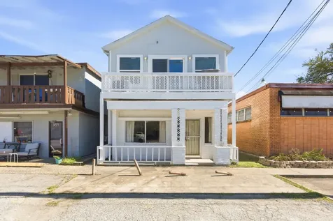 313 Grand Avenue Bacliff TX 77518