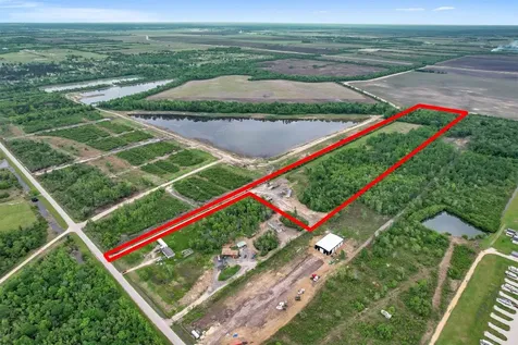 1369 County Road 486 Dayton TX 77535