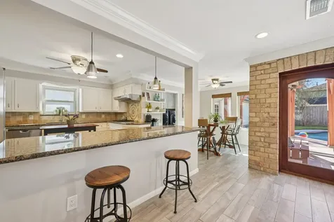 12527 Honeywood Trail Houston TX 77077