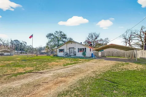 38241 N Bonnie Lake Drive Hempstead TX 77445
